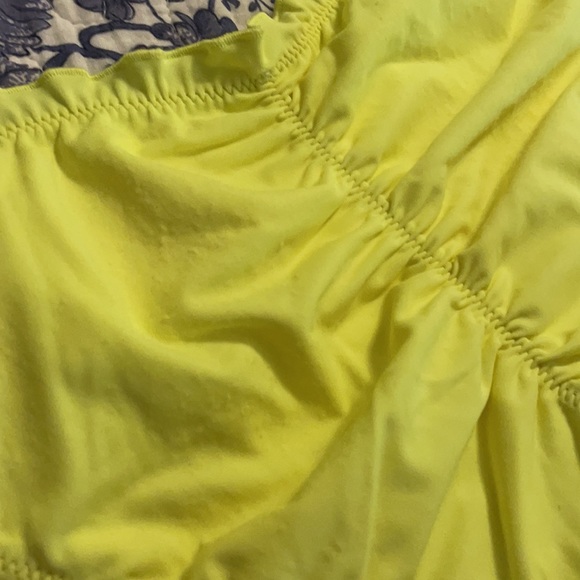 Neon Yellow VS Bikini 👙 - Picture 6 of 8